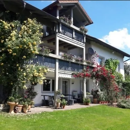 Alpenblick Apartment *